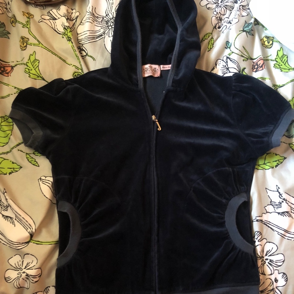 Juicy couture short sleeve zip sweater